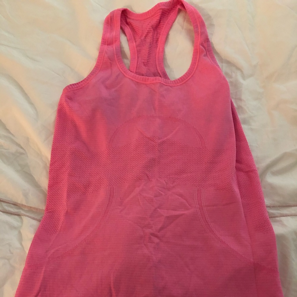 Lululemon pink tank top